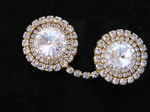 Magnetic Brooches, Pins, Jewelry