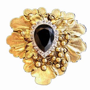 Magnetic Brooches, Pins, Jewelry