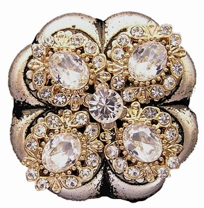 Magnetic Brooches, Pins, Jewelry