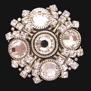 Magnetic Brooches, Pins, Jewelry