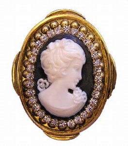 Magnetic Brooches, Pins, Jewelry