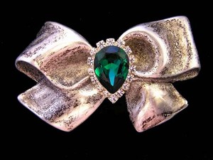 Magnetic Brooches, Pins, Jewelry